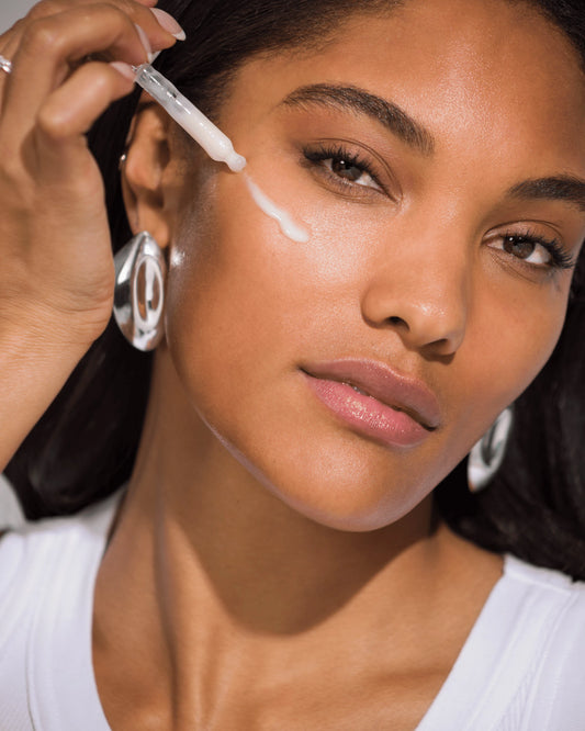 Moisture Surge™ Active Glow Serum - US 5485