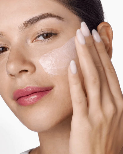 Hydration Heroes: Mini Moisture Surge Kit - US 6475