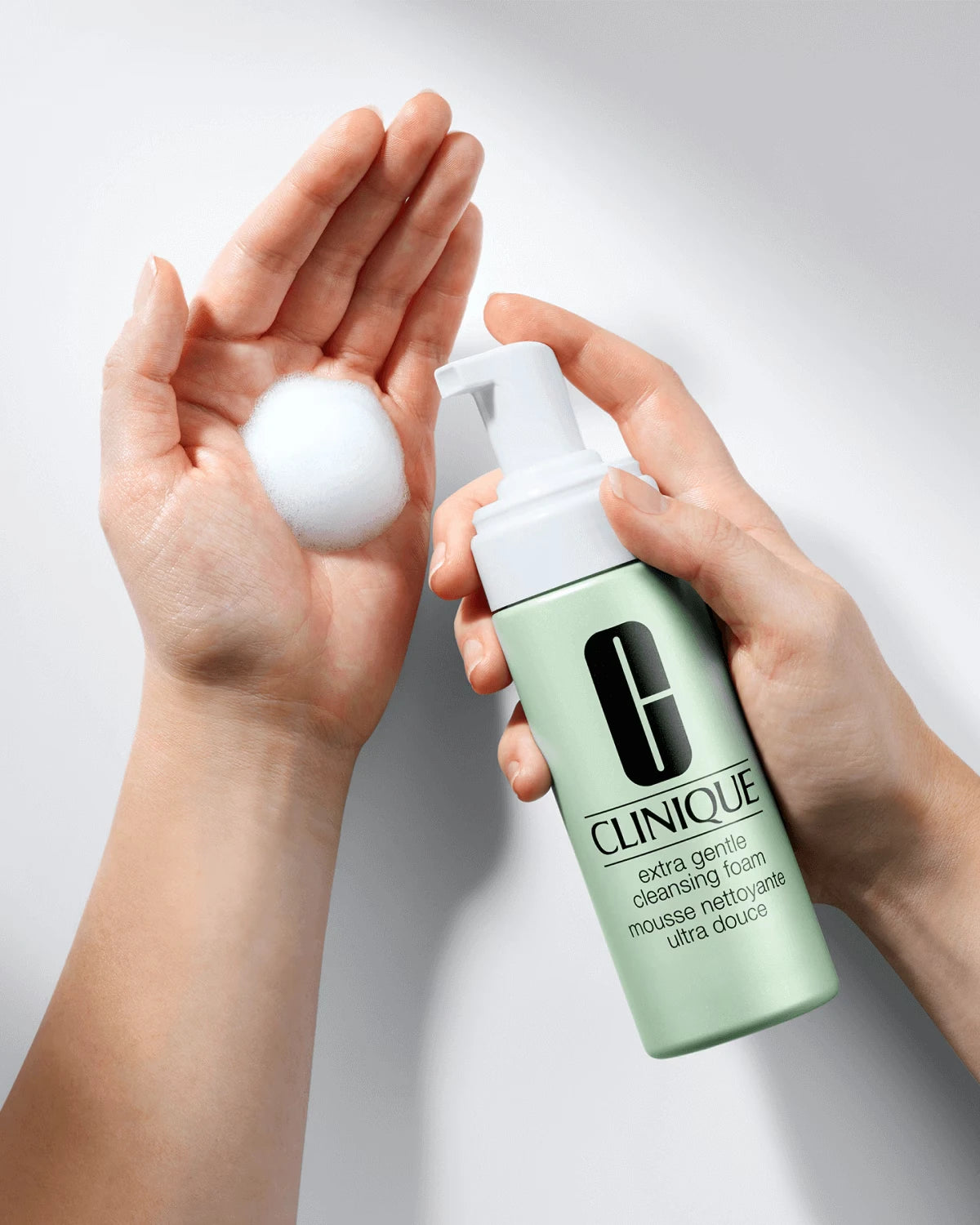 Extra Gentle Cleansing Foam - US 9329