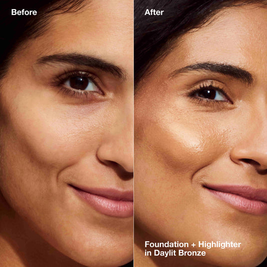 True Highlight™ Weightless Face Glow Illuminator - US 8400